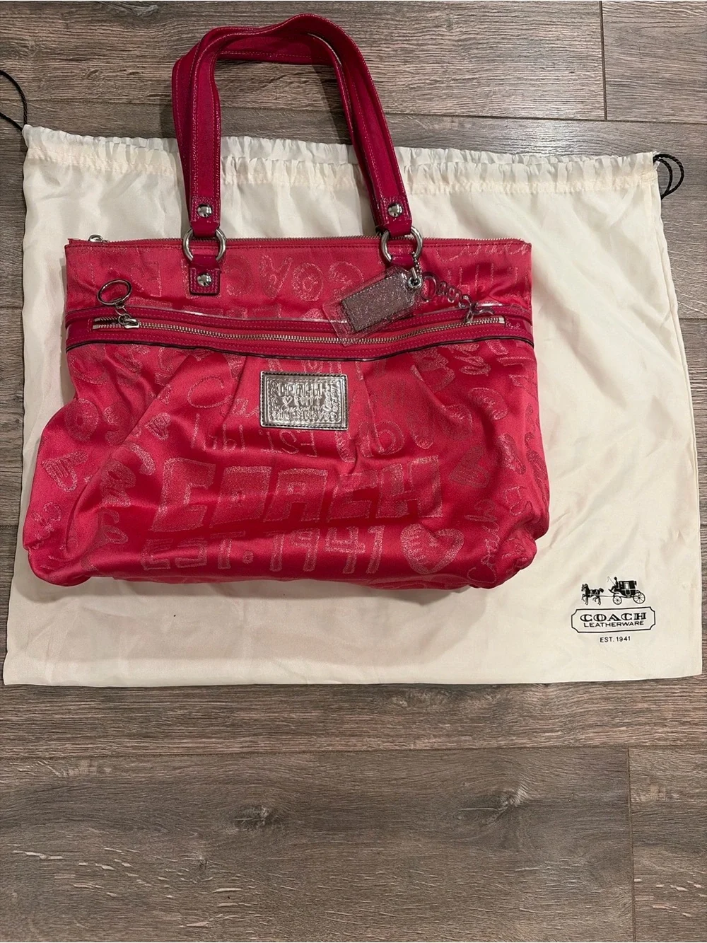 Coach vintage magenta